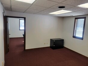 701 Lincolnway, Valparaiso, IN for lease Building Photo- Image 2 of 7