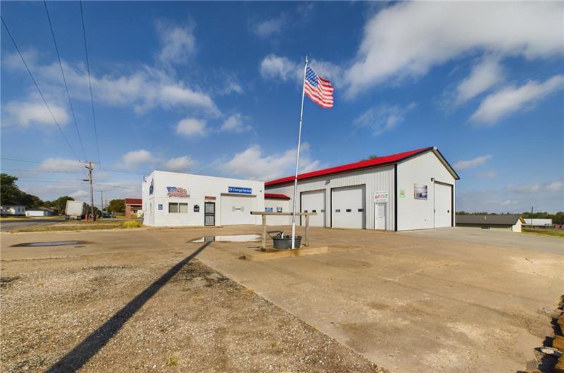 221 Main St, Jetmore, KS for sale - Building Photo - Image 1 of 1