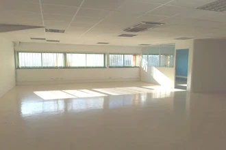 Flex in Montpellier for lease Interior Photo- Image 2 of 5