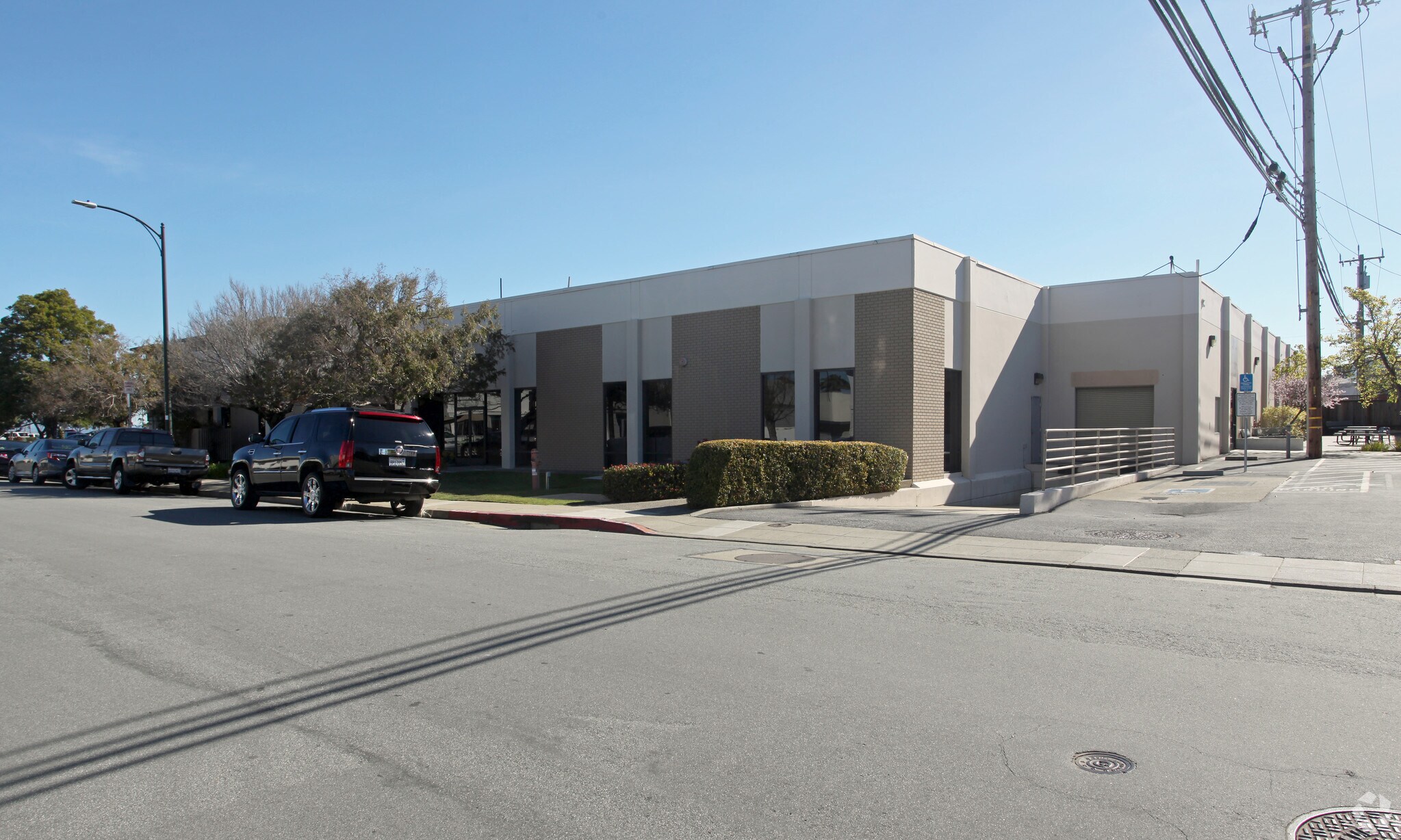 845 Stanton Rd, Burlingame, CA for lease Primary Photo- Image 1 of 5