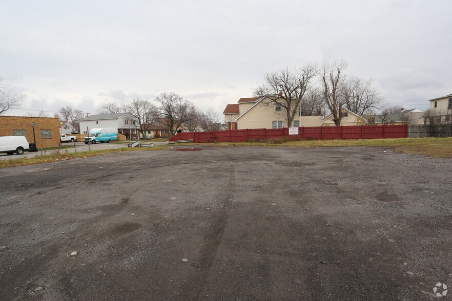 847 Military Rd, Buffalo, NY for sale - Primary Photo - Image 1 of 1