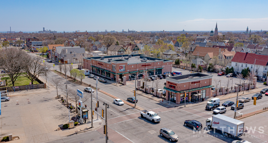 OH 7-Eleven Portfolio & WI Walgreens portfolio of 13 properties for sale on LoopNet.com - Building Photo - Image 3 of 4