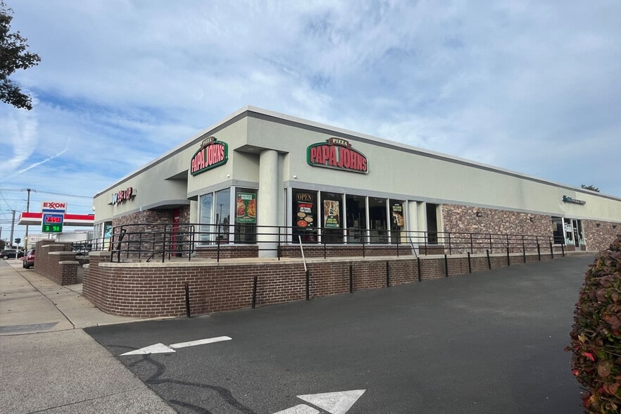 1700-1720 Lakeville Rd, New Hyde Park, NY for lease - Interior Photo - Image 3 of 5