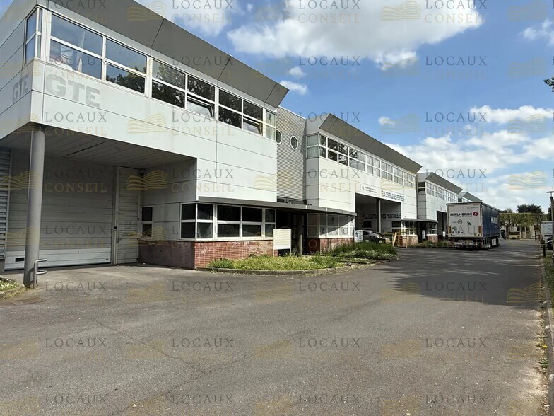 Flex in Bondy for lease - Building Photo - Image 2 of 5