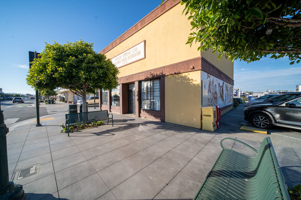 705 Broadway Ave, Seaside, CA 93955 - Retail for Sale | LoopNet