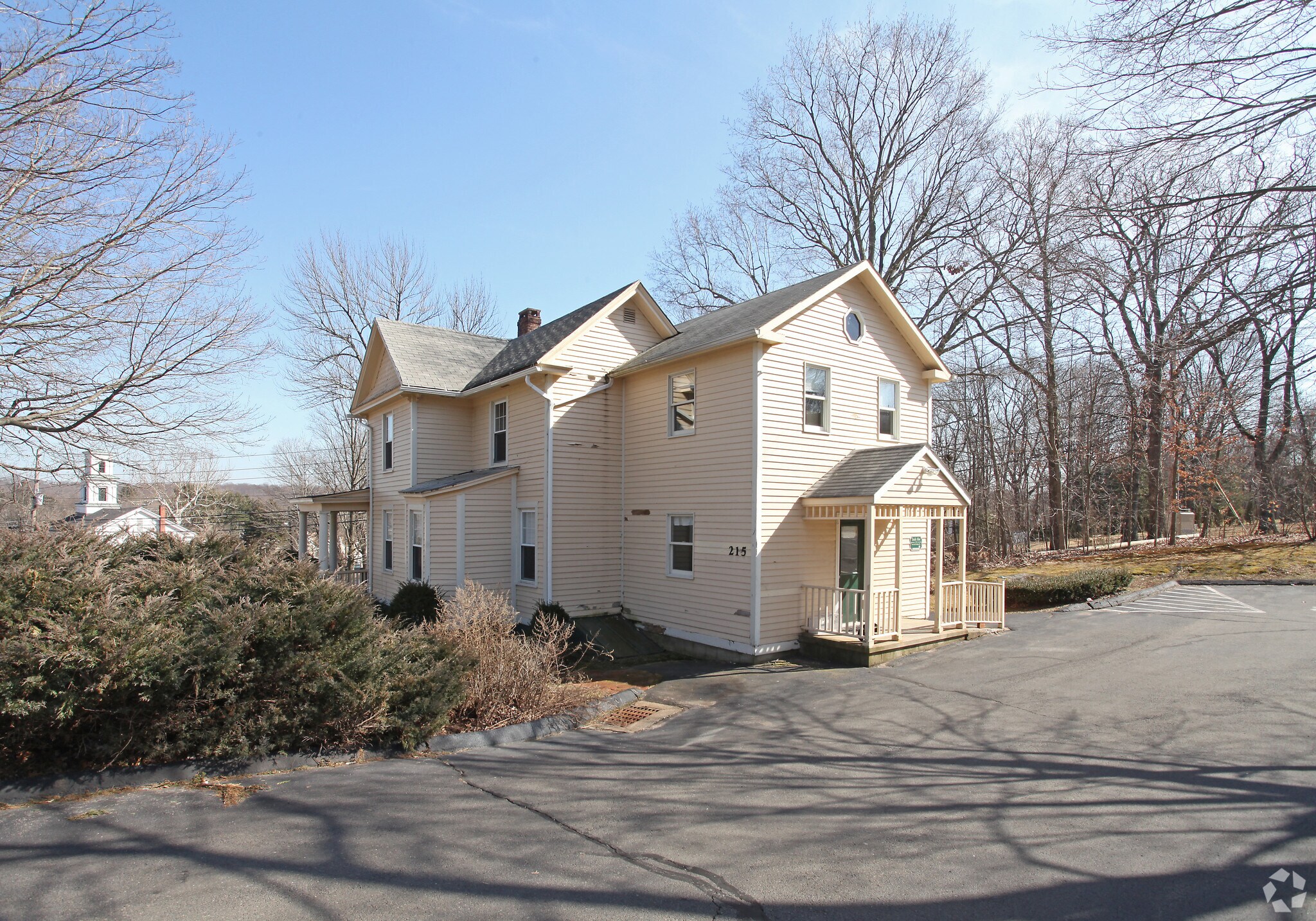 215 Sherman Ave, Hamden, CT for sale Primary Photo- Image 1 of 1
