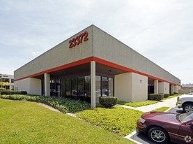 Very close to 5 freeway - Warehouse