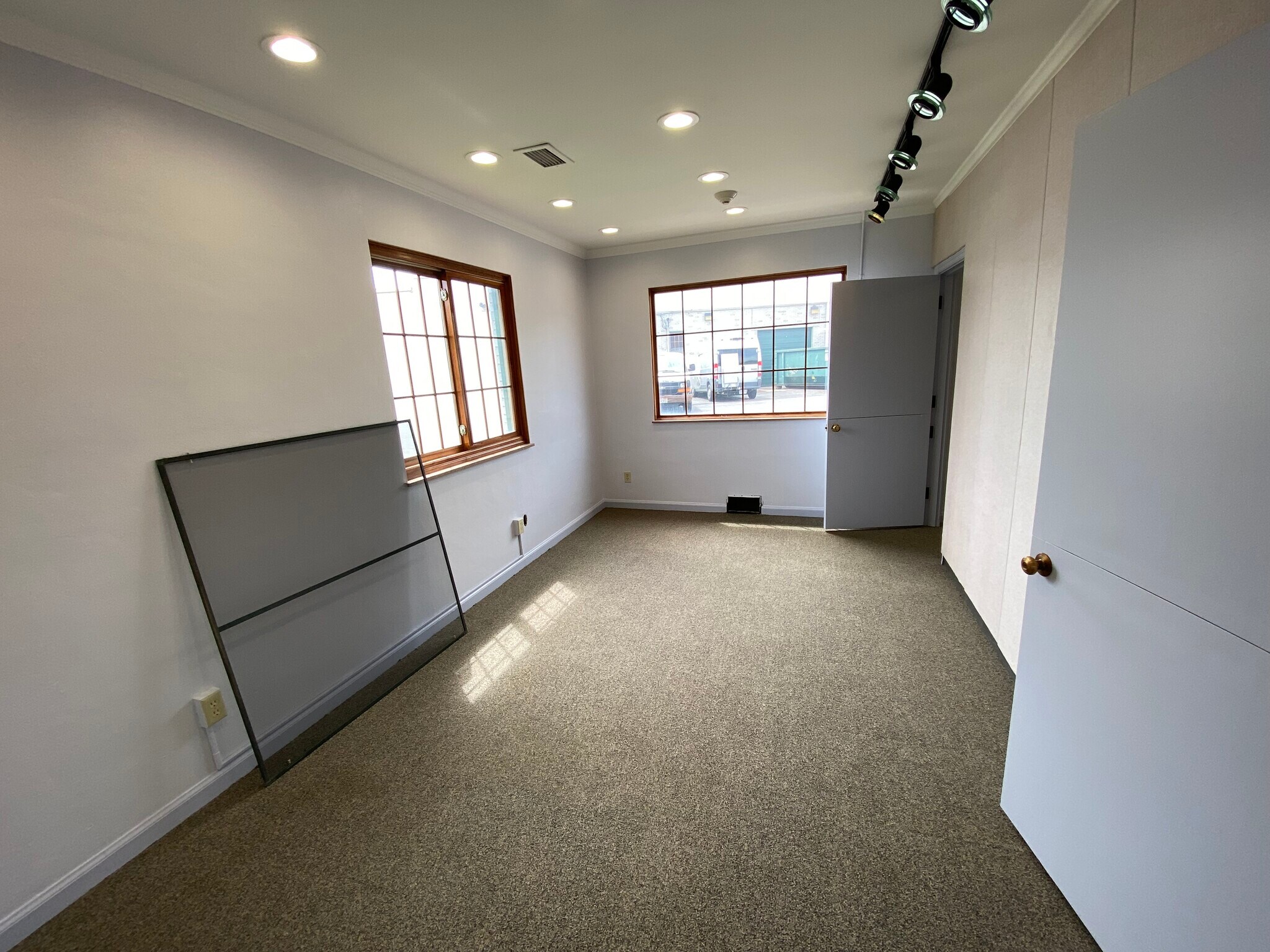 1385 Goodale Blvd, Grandview Heights, OH 43212 Office for Lease