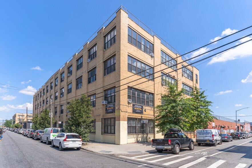 117 Grattan St, Brooklyn, NY for sale - Building Photo - Image 1 of 1