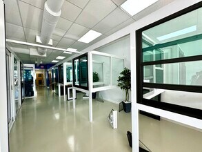 1509-1523 E Commercial Blvd, Fort Lauderdale, FL for lease Interior Photo- Image 2 of 5