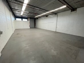 124-126 Keys Rd, Cheltenham for lease Interior Photo- Image 1 of 2