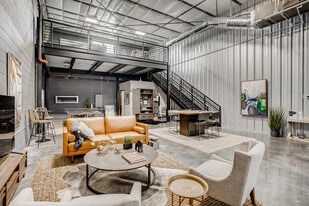 Bozeman Personal Warehouse - Warehouse