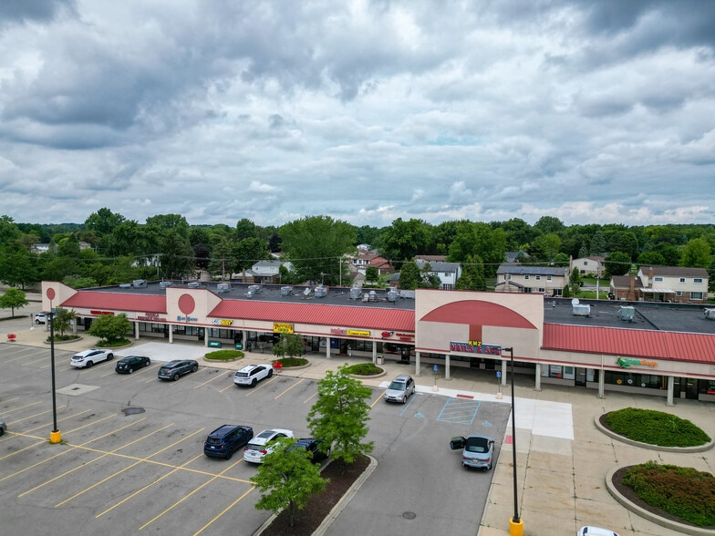 819-965 E Auburn Rd, Rochester Hills, MI for lease - Building Photo - Image 1 of 5