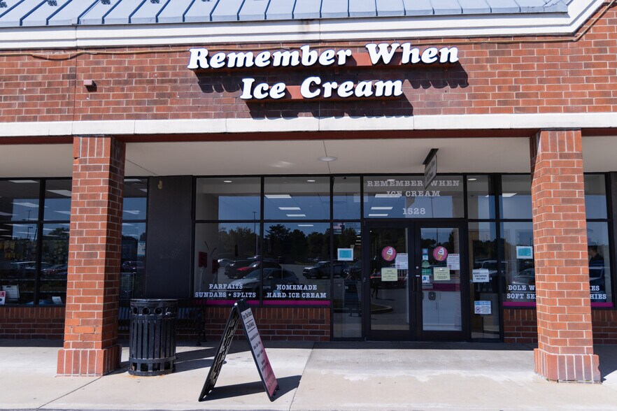 1528 Park Manor Blvd, Pittsburgh, PA 15205