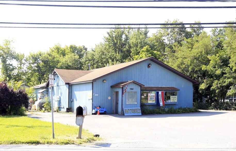 796 Rt-211, Middletown, NY for sale - Building Photo - Image 1 of 1