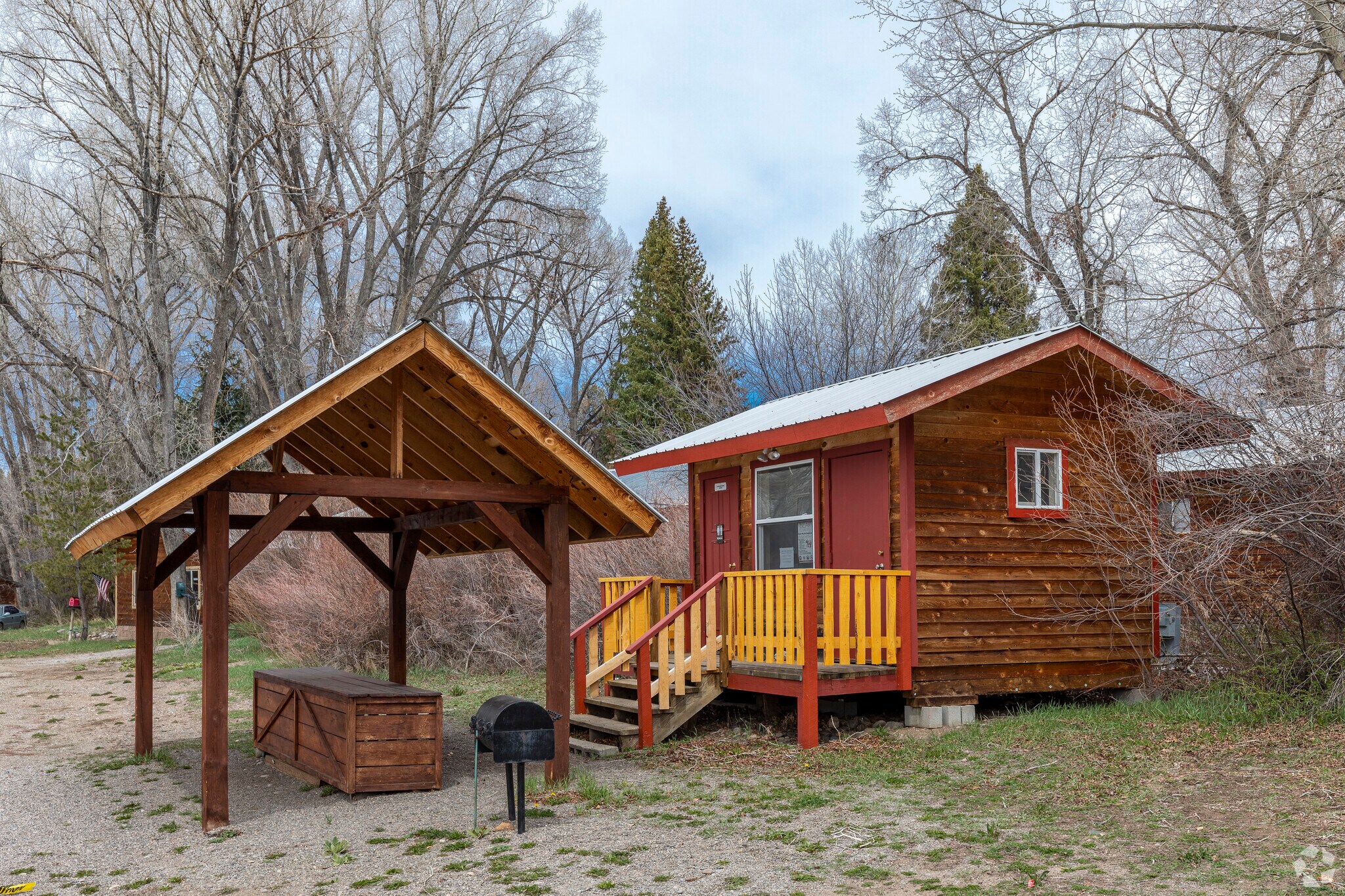 2663 Hwy 84, Chama, NM 87520 Elkhorn LodgeChama, New Mexico