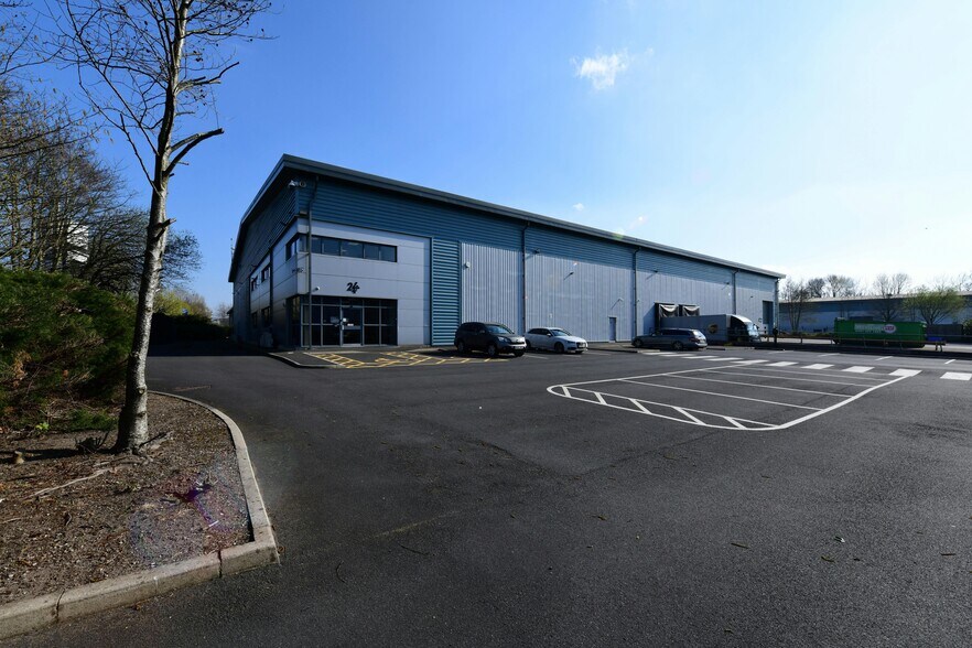 Barton Dock Rd, Manchester for lease - Building Photo - Image 3 of 23