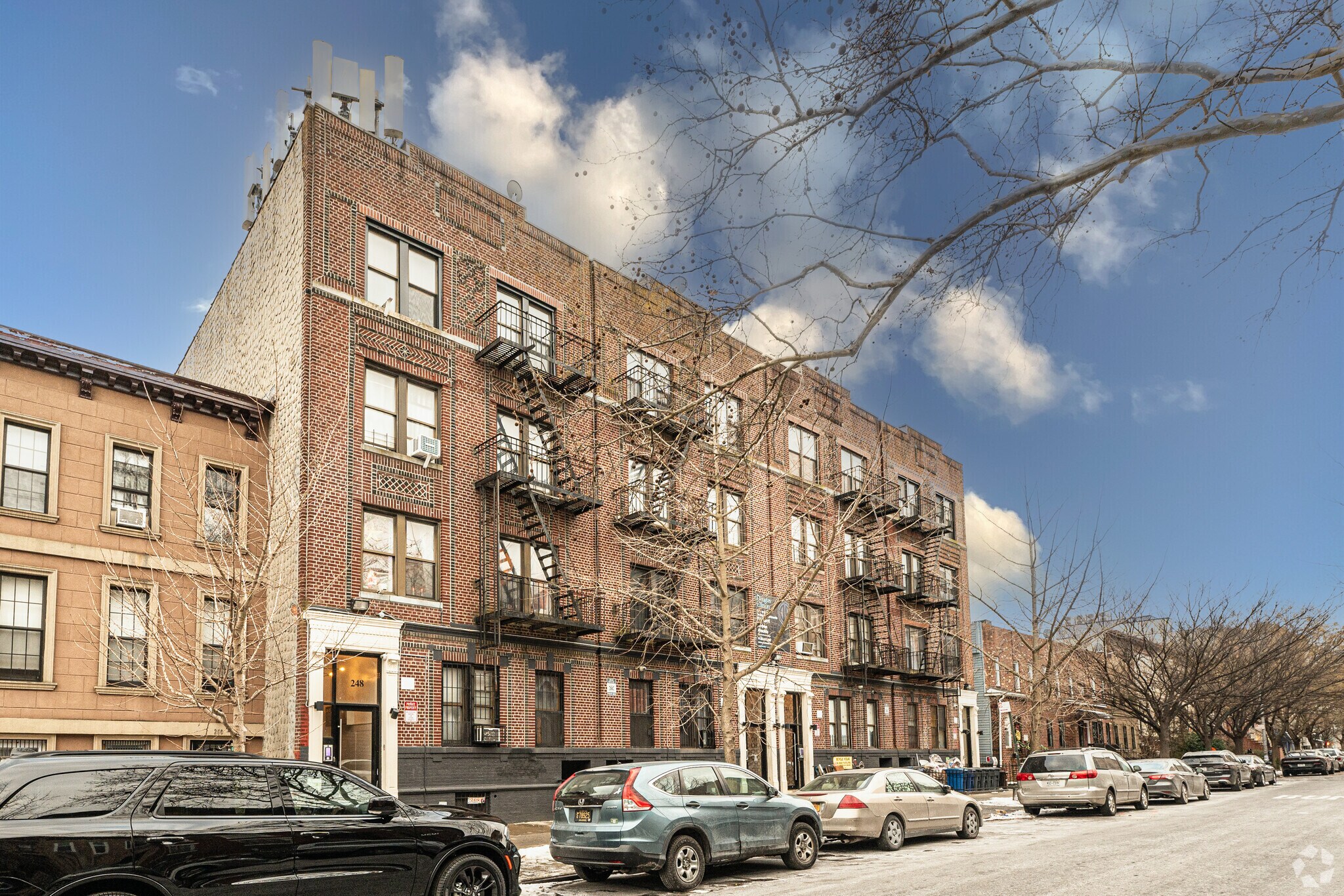 242-248 Bainbridge St, Brooklyn, NY for sale Primary Photo- Image 1 of 1