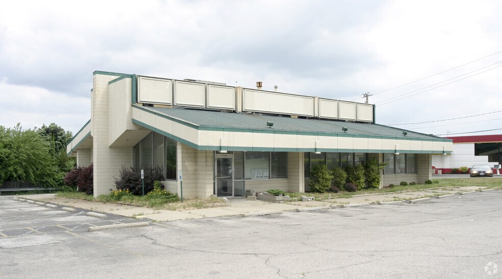 28707 Euclid Ave, Wickliffe, OH for sale - Building Photo - Image 2 of 5