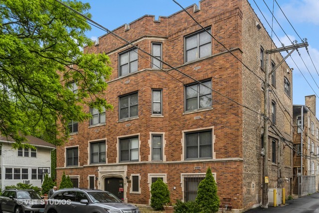 1165 E 54th Pl, Chicago, IL for sale - Building Photo - Image 1 of 1