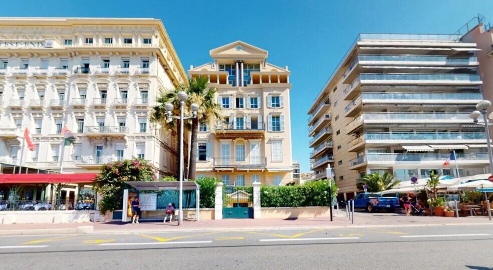 Retail in Nice for sale - Building Photo - Image 1 of 21