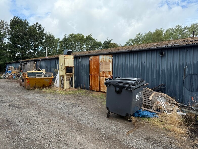 Unit 23B Henfield Rd, Hassocks for lease - Building Photo - Image 2 of 5