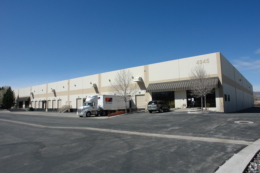 4945 Aircenter Cir, Reno, NV for lease - Building Photo - Image 3 of 5