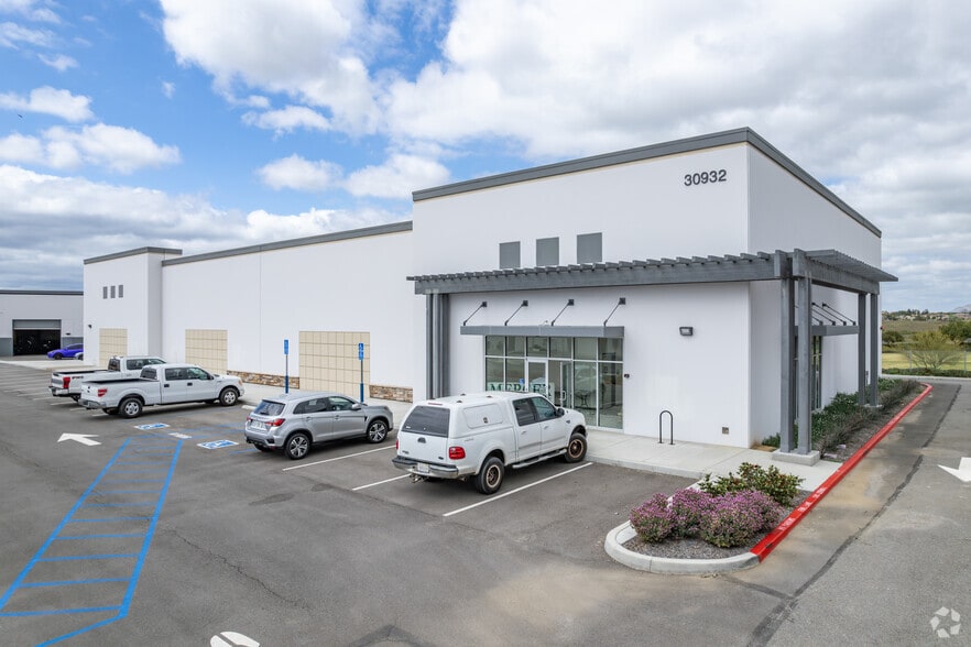 3578 Benton Rd, Temecula, CA for lease - Building Photo - Image 1 of 21