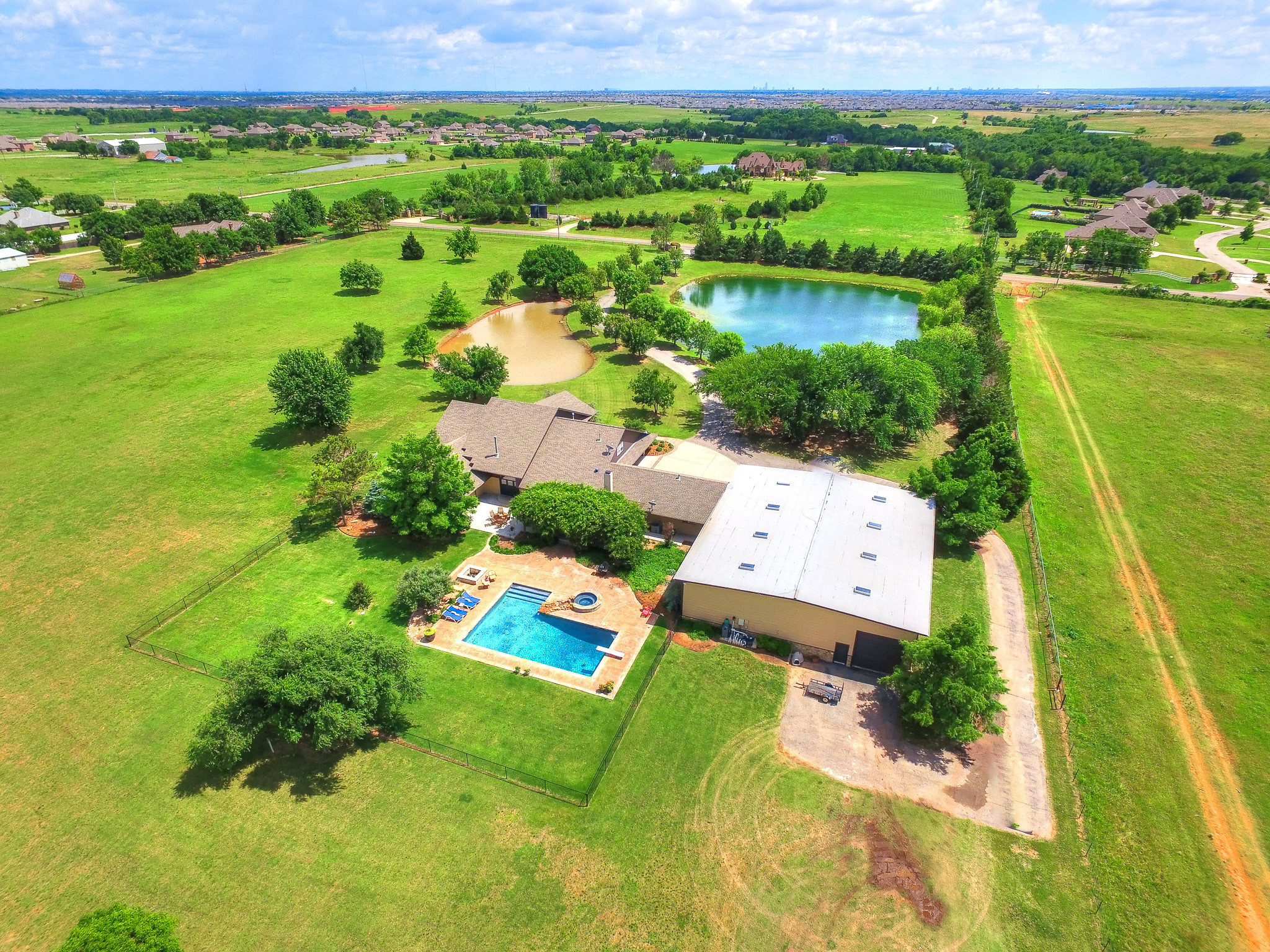 3201 NW 206th St, Edmond, OK for sale Primary Photo- Image 1 of 1