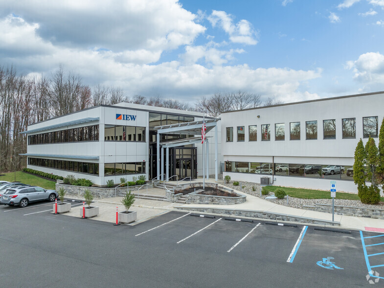 1 AAA Dr, Hamilton, NJ for lease - Building Photo - Image 3 of 6