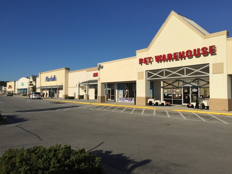 1250 Western Blvd, Jacksonville, NC for lease - Building Photo - Image 2 of 3