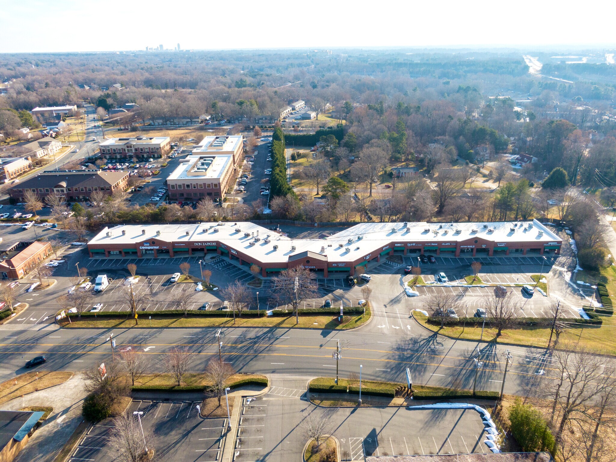 121-217 Jonestown Rd, Winston-Salem, NC for lease Primary Photo- Image 1 of 6