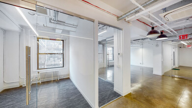 251 W 30th St, New York, NY for lease Interior Photo- Image 2 of 4