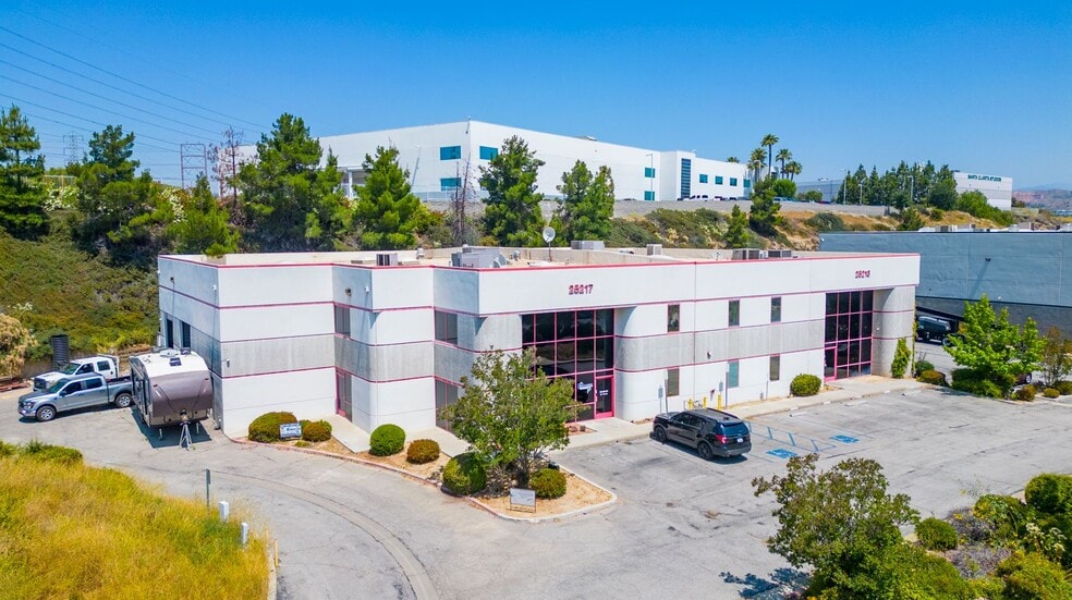 25217 Anza Dr, Valencia, CA for sale - Building Photo - Image 3 of 10