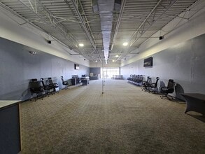 1811-1833 Mckees Rocks Rd, McKees Rocks, PA for lease Interior Photo- Image 2 of 16