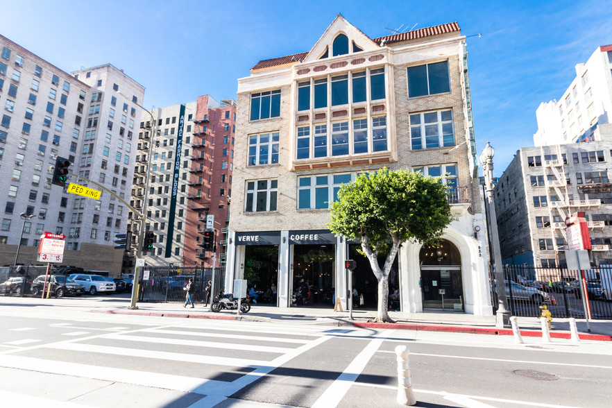 833 S Spring St, Los Angeles, CA for lease - Building Photo - Image 1 of 26