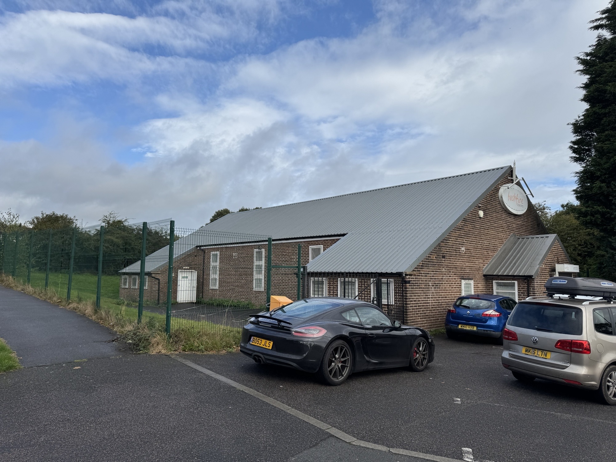 427 Halifax Road, Sheffield for lease Primary Photo- Image 1 of 10