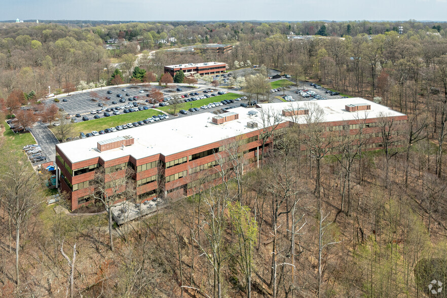 1475 Dunwoody Dr, West Chester, PA for lease - Building Photo - Image 3 of 14