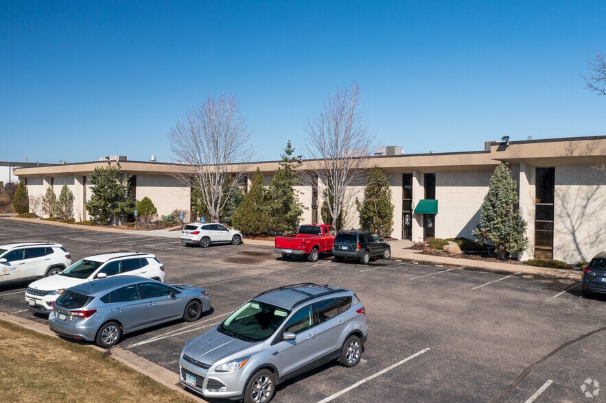 6868 Washington Ave S, Eden Prairie, MN for lease - Building Photo - Image 2 of 7
