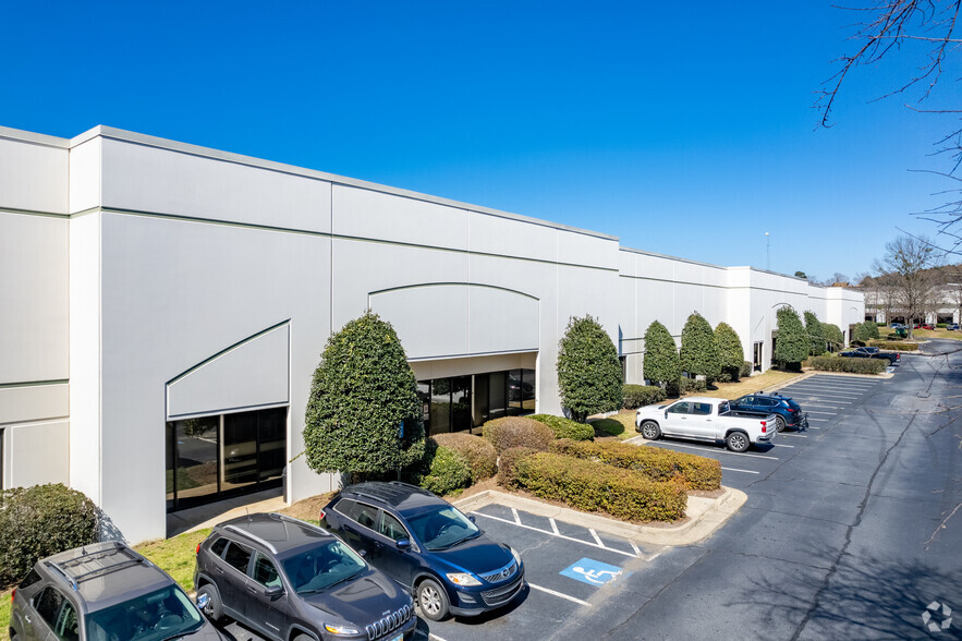 1650 Indian Brook Way, Norcross, GA for lease - Primary Photo - Image 1 of 6