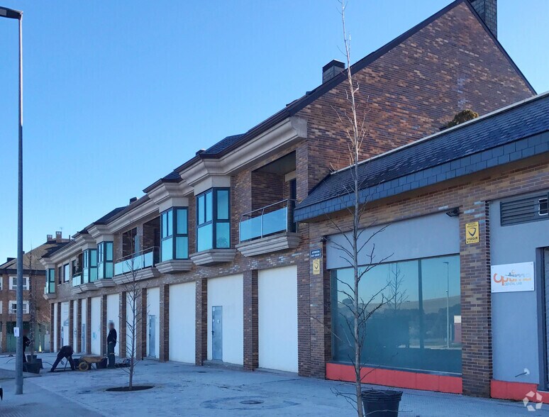 Multifamily in Villanueva del Pardillo, Madrid for sale - Building Photo - Image 2 of 2