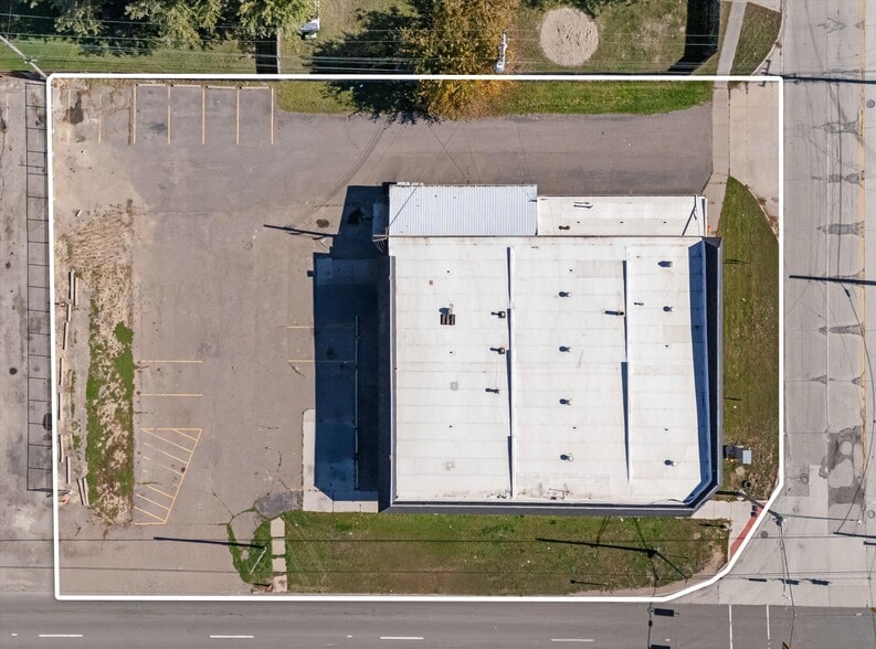 6397 Middlebelt Rd, Romulus, MI for sale - Building Photo - Image 2 of 14