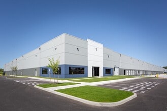 NE Riverside Pky, Gresham, OR for lease Building Photo- Image 2 of 9