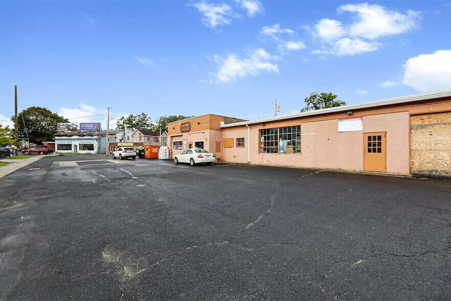 155 Elm St, Pittsfield, MA 01201 Retail for Sale