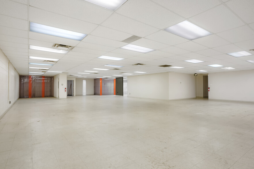 1900 W Yale Ave, Englewood, CO for sale - Building Photo - Image 3 of 7