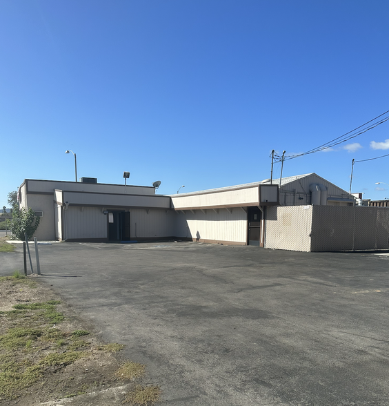 10330 Mission Gorge Rd, Santee, CA for lease - Building Photo - Image 3 of 20