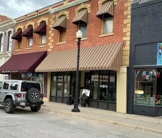 More details for 110 E Main St, Chanute, KS - Retail for Sale