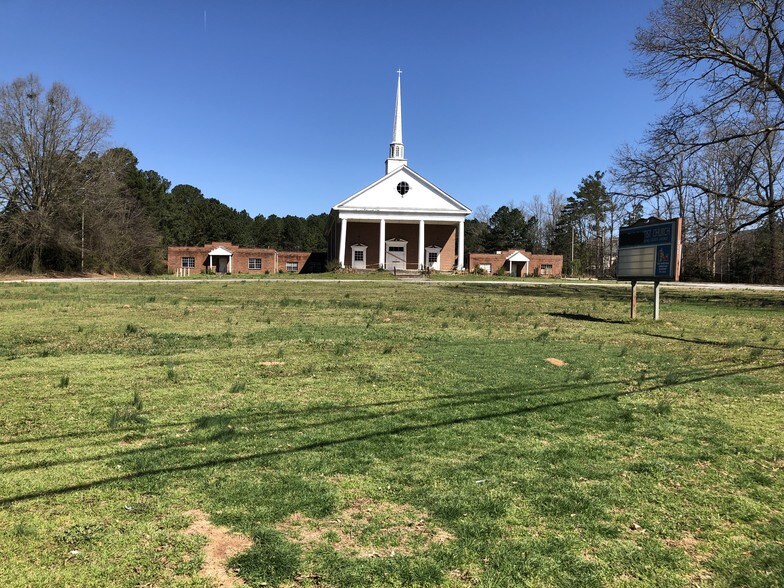 2601 Flat Shoals Rd, College Park, GA 30349