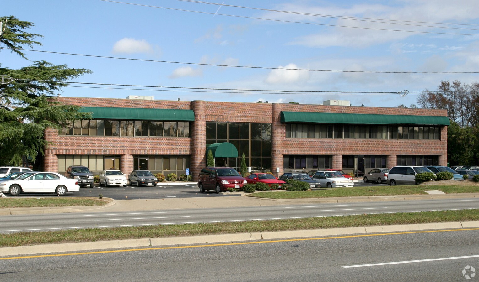 3710 Indian River Rd, Chesapeake, VA 23325