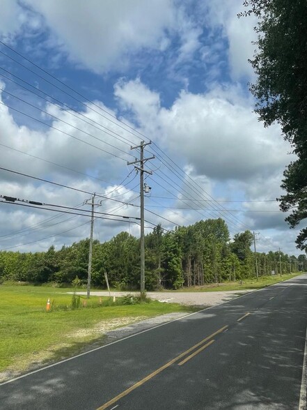 Springs Mill Road, Laurinburg, NC for sale - Building Photo - Image 2 of 4